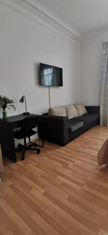 Rooms Tetu Barcelona Exterior photo