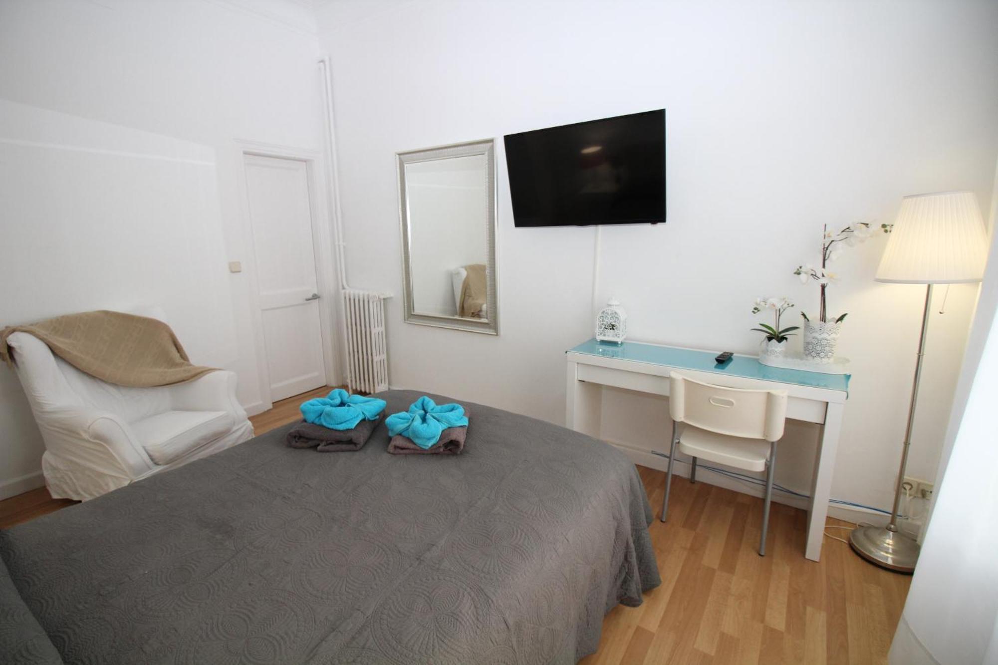 Rooms Tetu Barcelona Exterior photo