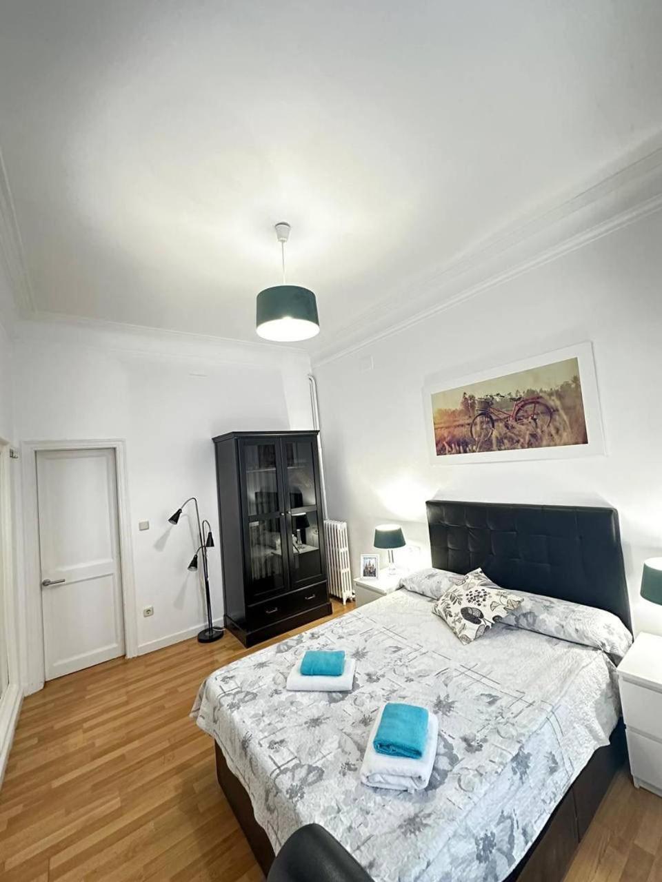 Rooms Tetu Barcelona Exterior photo